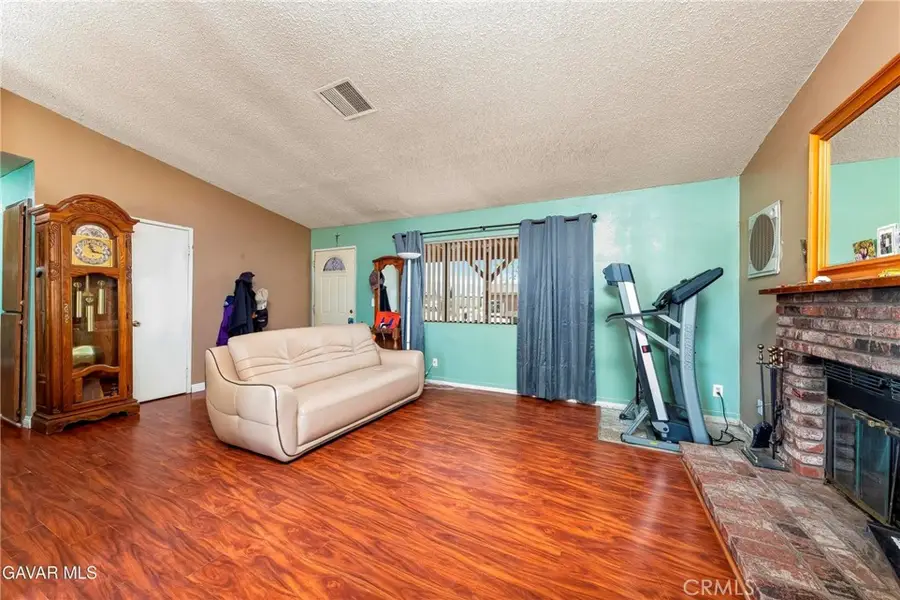 10731 E Avenue R2, Littlerock, CA 93543 - #3