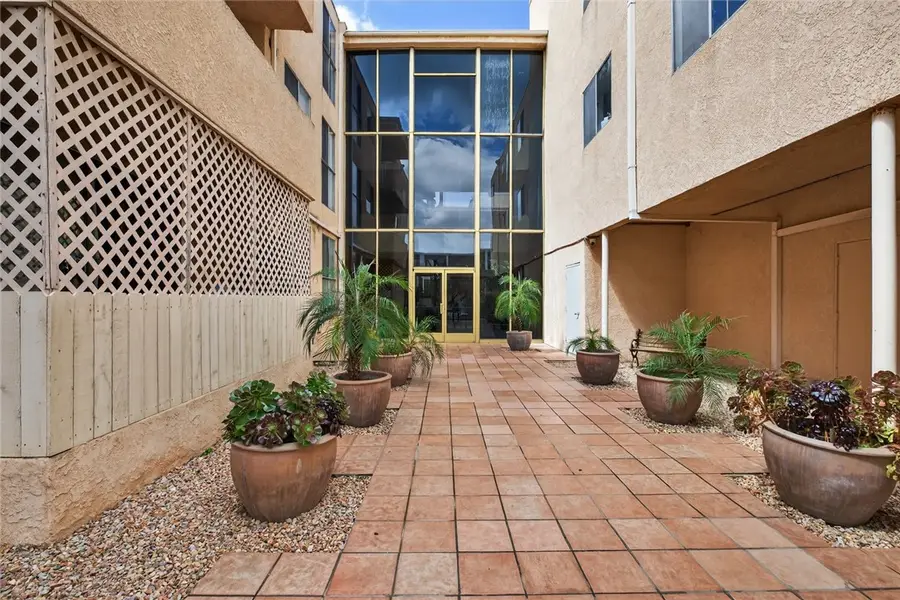 5429 Newcastle #204, Encino, CA 91316 - #2