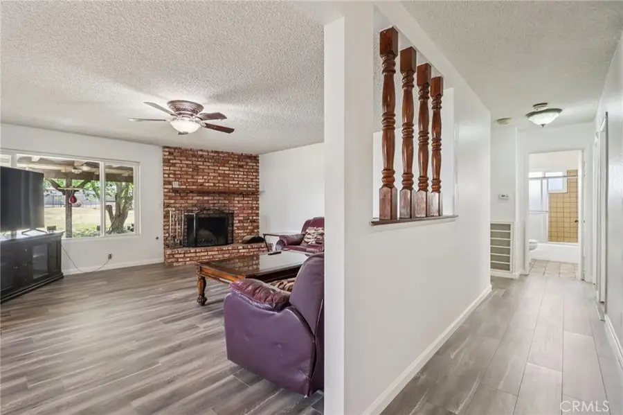 5209 W Avenue M8, Lancaster, CA 93536 - #2