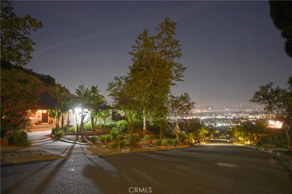 924 Irving Drive, Burbank, CA 91504 - #1