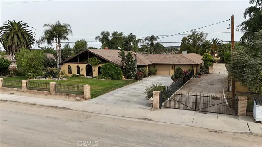 6016 E Texas, Bakersfield, CA 93307 - #2
