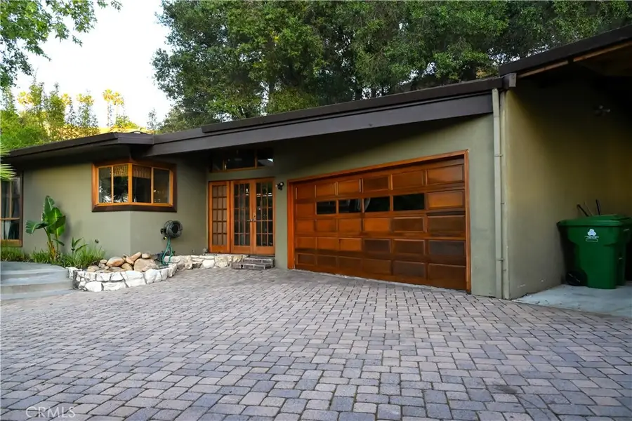 15511 Woodcrest Drive, Sherman Oaks, CA 91403 - #3