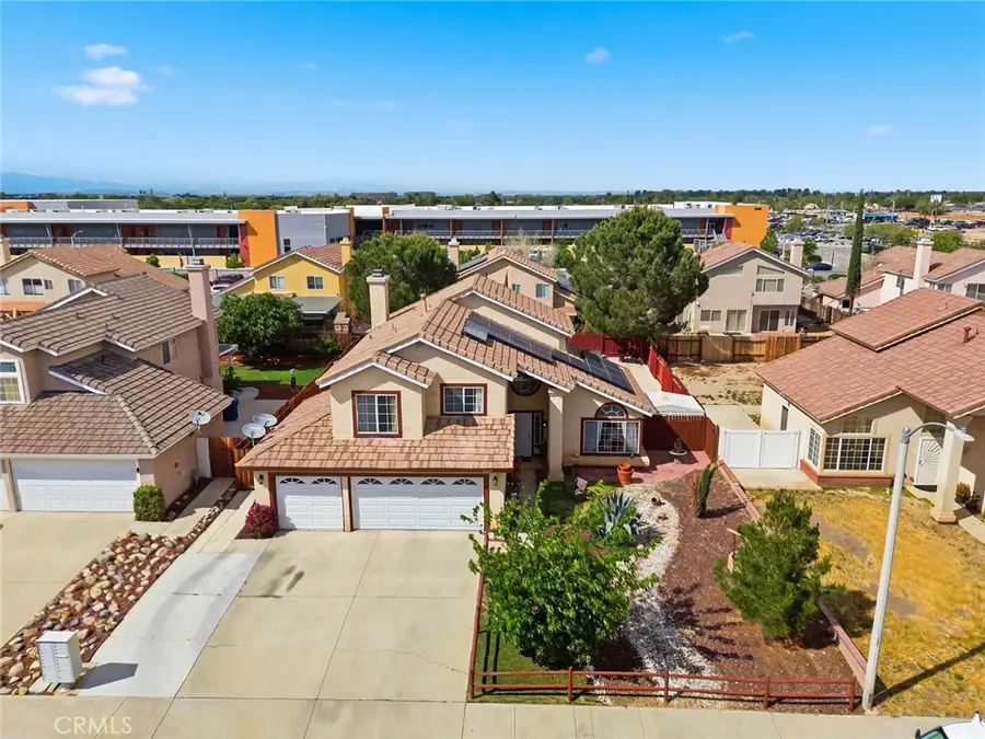 3329 Rollingridge Avenue, Palmdale, CA 93550 - #3