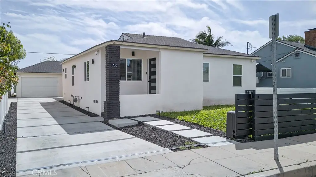 906 W Poplar Street, Compton, CA 90220 - #1