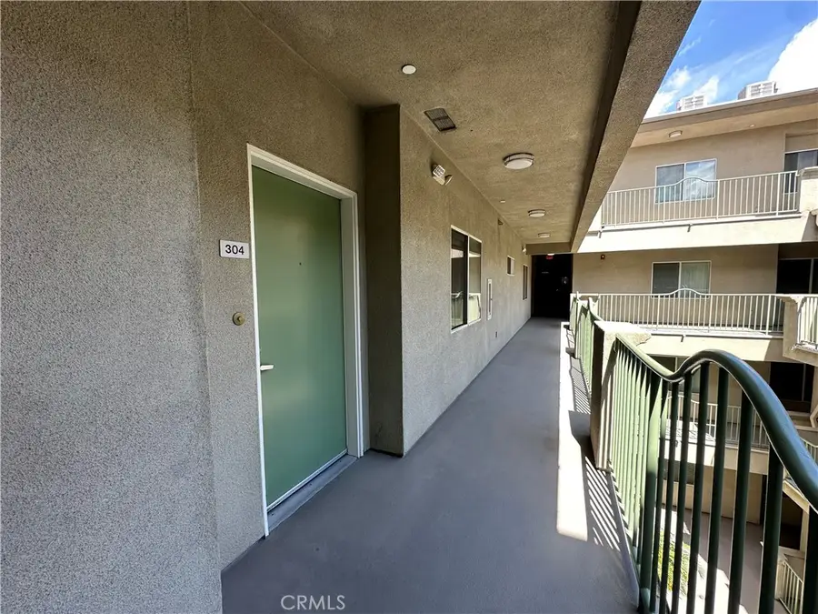 7551 Jordan #304, Canoga Park, CA 91303 - #3