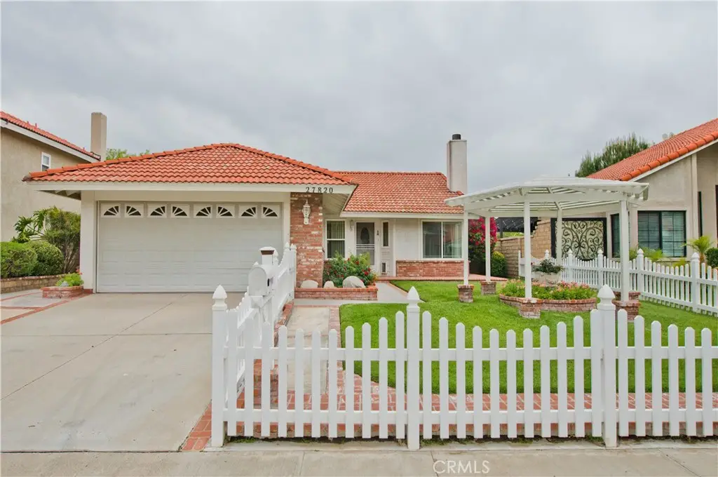 27820 Wakefield, Castaic, CA 91384 - #1