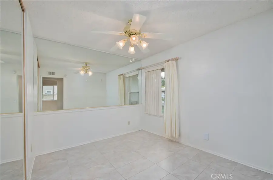 27820 Wakefield, Castaic, CA 91384 - #3