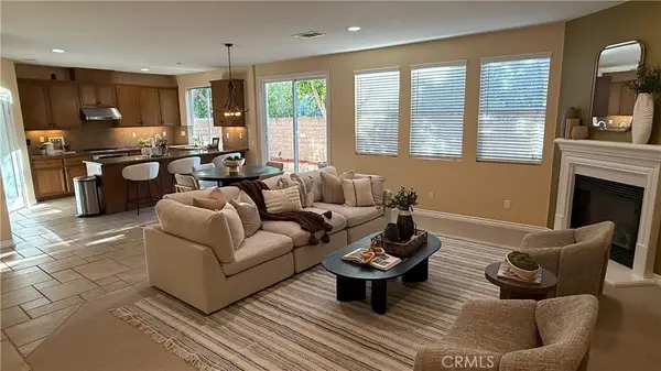 8501 Browns Creek, Canoga Park, CA 91304