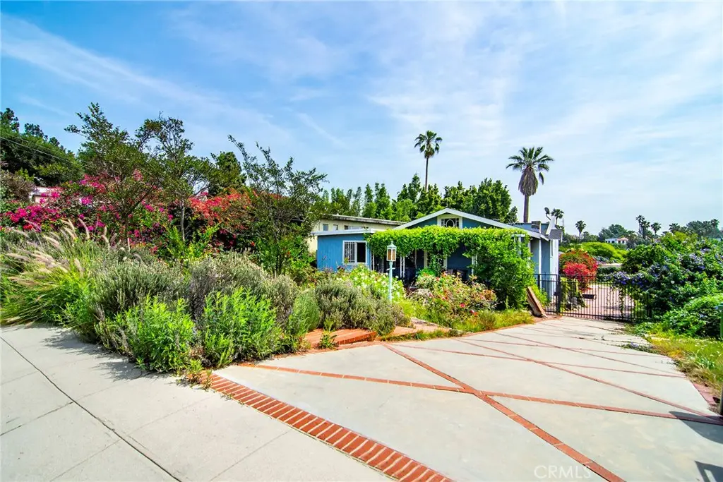 3036 Surry Street, Los Angeles, CA 90027 - #1