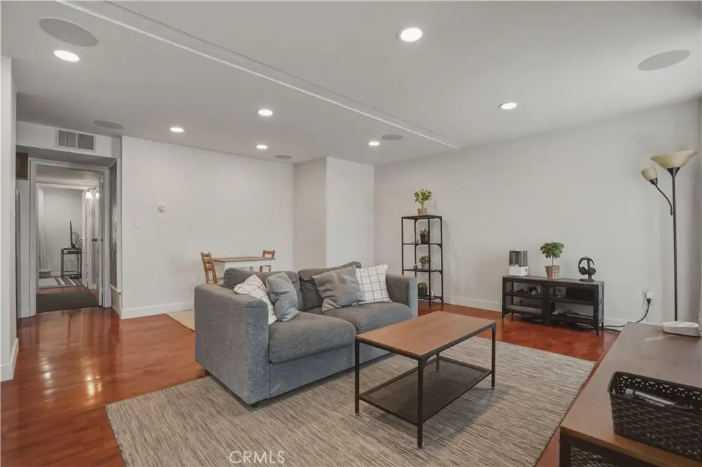 6151 Reseda Boulevard #13, Tarzana, CA 91335 - #1