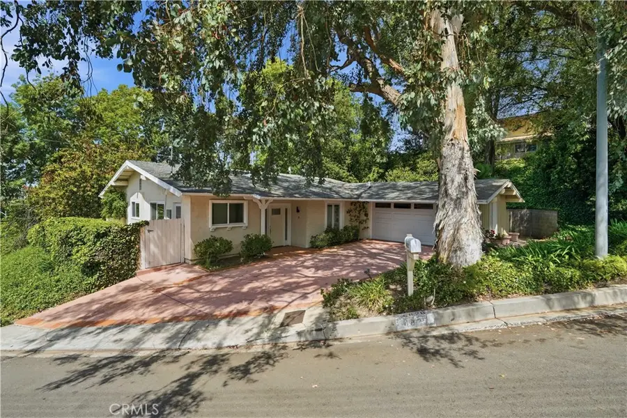 4820 Dunman, Woodland Hills, CA 91364 - #2