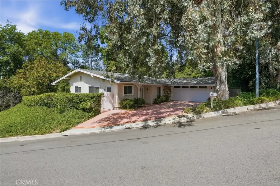 4820 Dunman, Woodland Hills, CA 91364 - #3