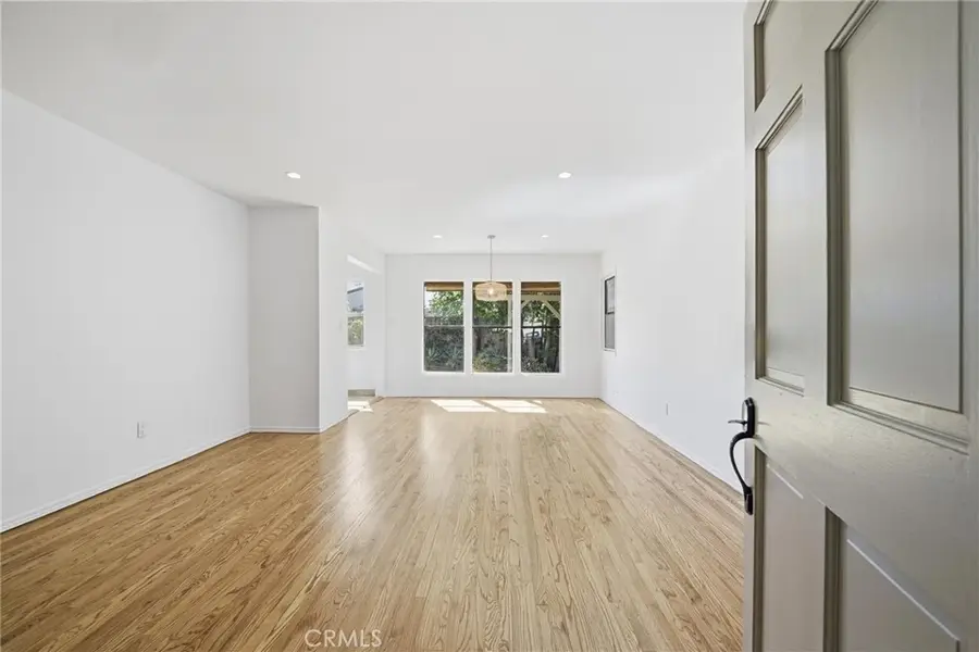 18228 Keswick, Reseda, CA 91335 - #3