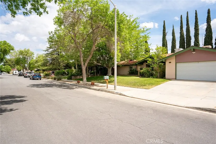 43946 Galion, Lancaster, CA 93536 - #2