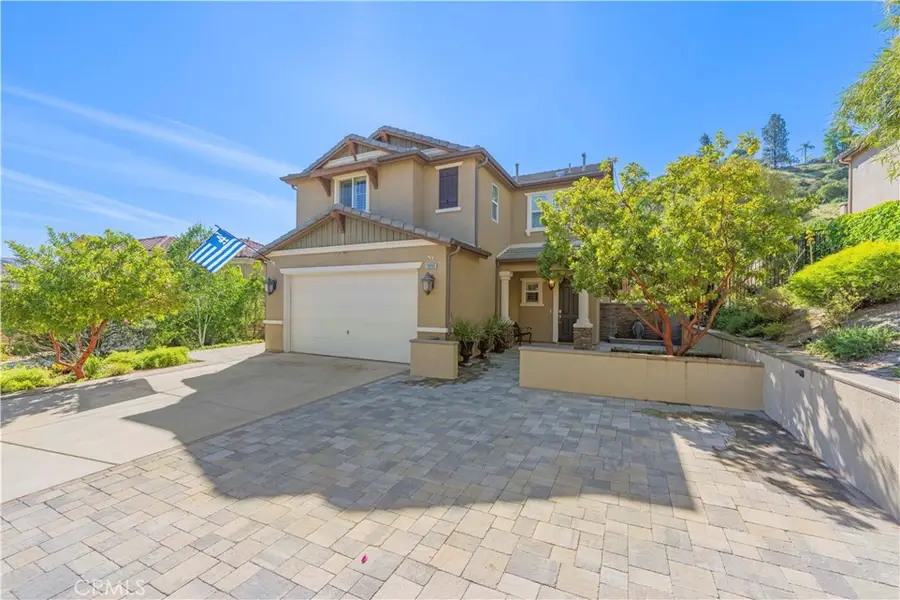 19890 Holly Drive, Saugus, CA 91350 - #2