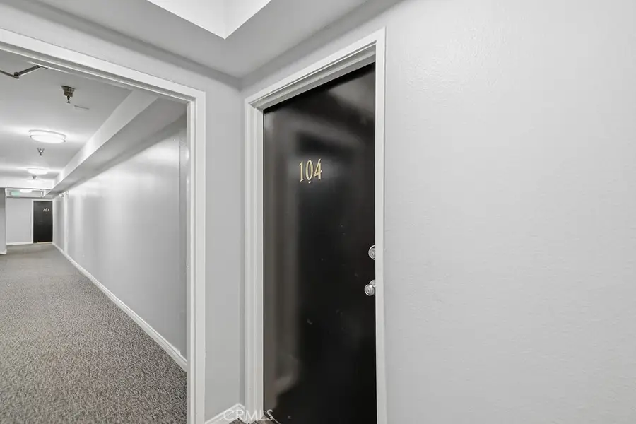 5143 Bakman, North Hollywood, CA 91601 - #3