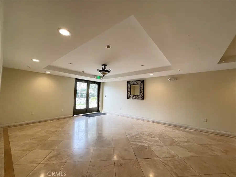 6800 Corbin, Reseda, CA 91335 - #2