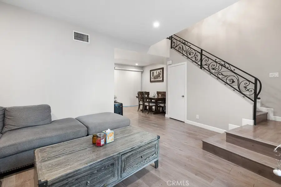 1340 Glenwood Road #8, Glendale, CA 91201 - #3