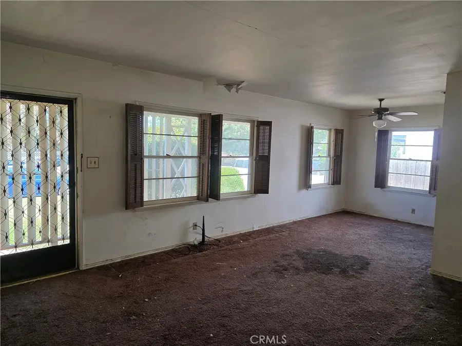 7446 Dempsey, Lake Balboa, CA 91406 - #3