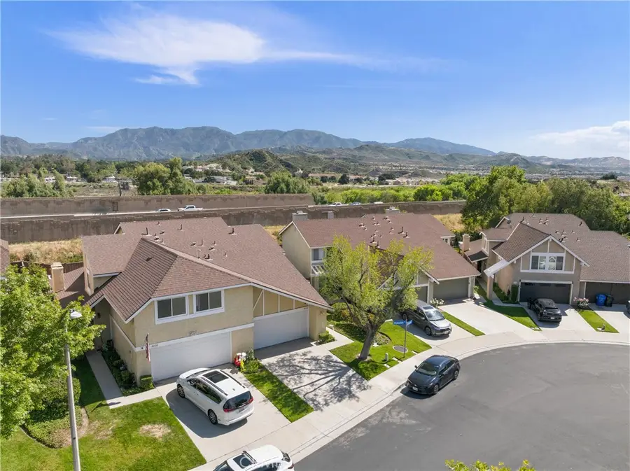 16722 Shinedale Drive, Canyon Country, CA 91387 - #3