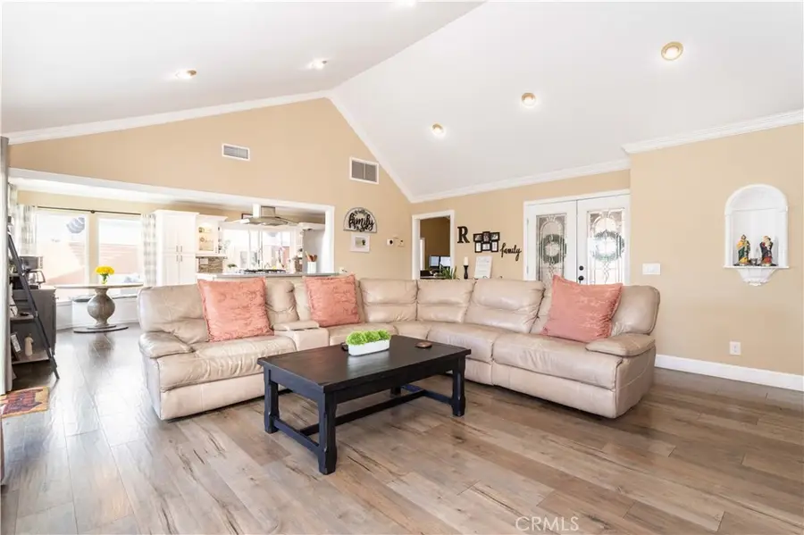 17554 Doric Street, Granada Hills, CA 91344 - #3