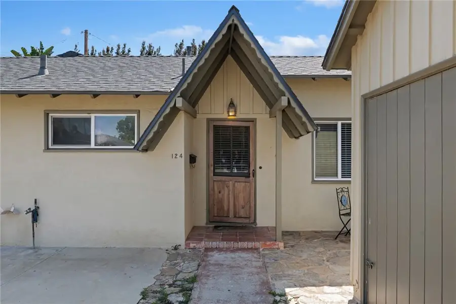124 Hastings, San Buenaventura Ventura, CA 93003 - #3