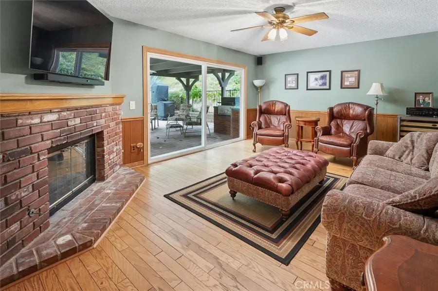 28239 Timothy Drive, Saugus, CA 91350 - #3