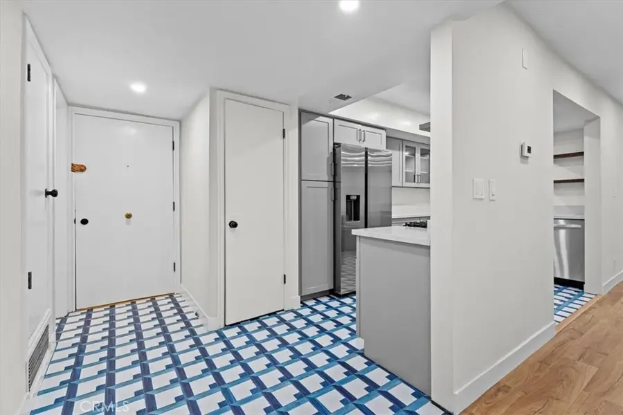 6752 Hillpark #303, Los Angeles, CA 90068 - #2