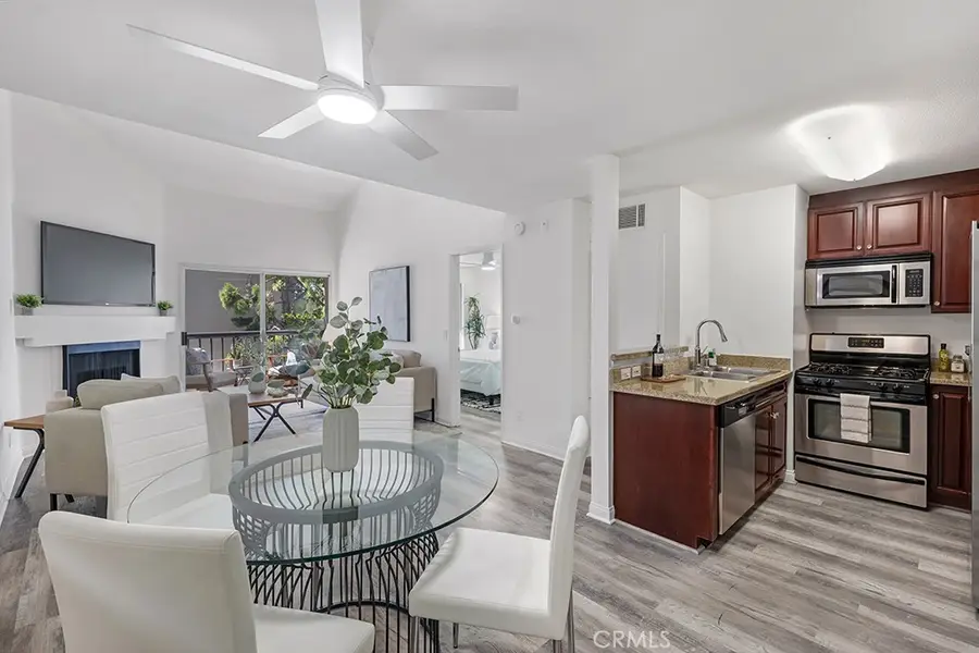 21500 Burbank #316, Woodland Hills, CA 91367 - #2