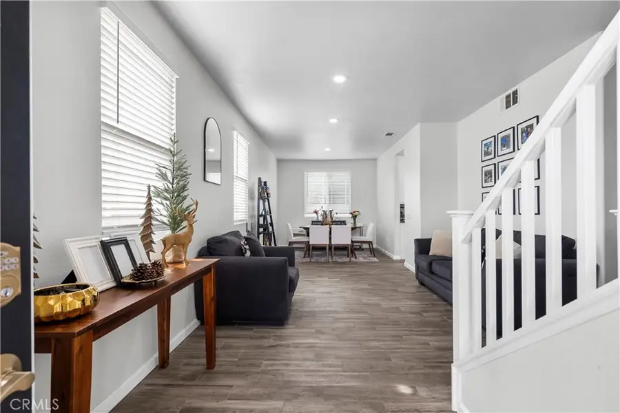 19904 Holly Drive, Saugus, CA 91350 - #3