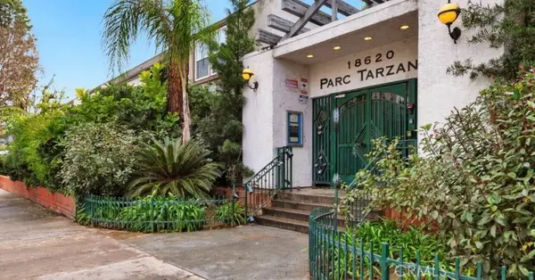 18620 Hatteras #104, Tarzana, CA 91356