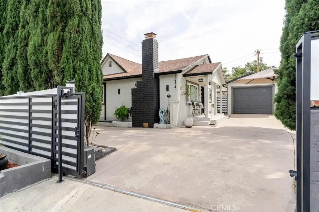 10254 Floralita Avenue, Sunland, CA 91040 - #1