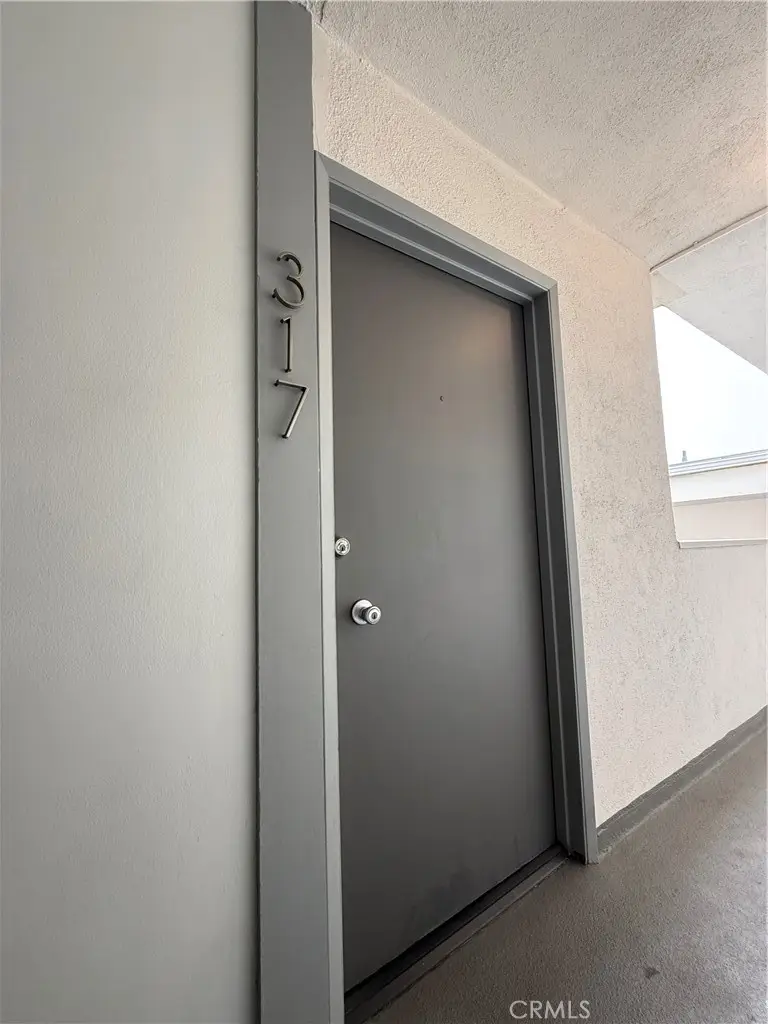 960 Larrabee #317, West Hollywood, CA 90069 - #2