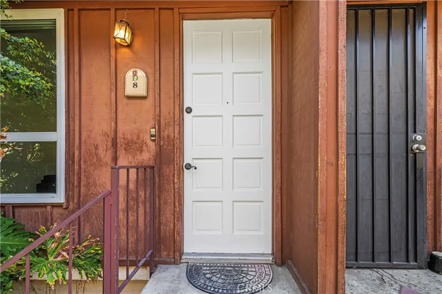 7320 Lennox Avenue #D8, Van Nuys, CA 91405 - #2