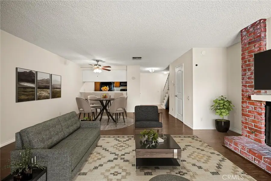 21219 Roscoe Boulevard #211, Canoga Park, CA 91304 - #2