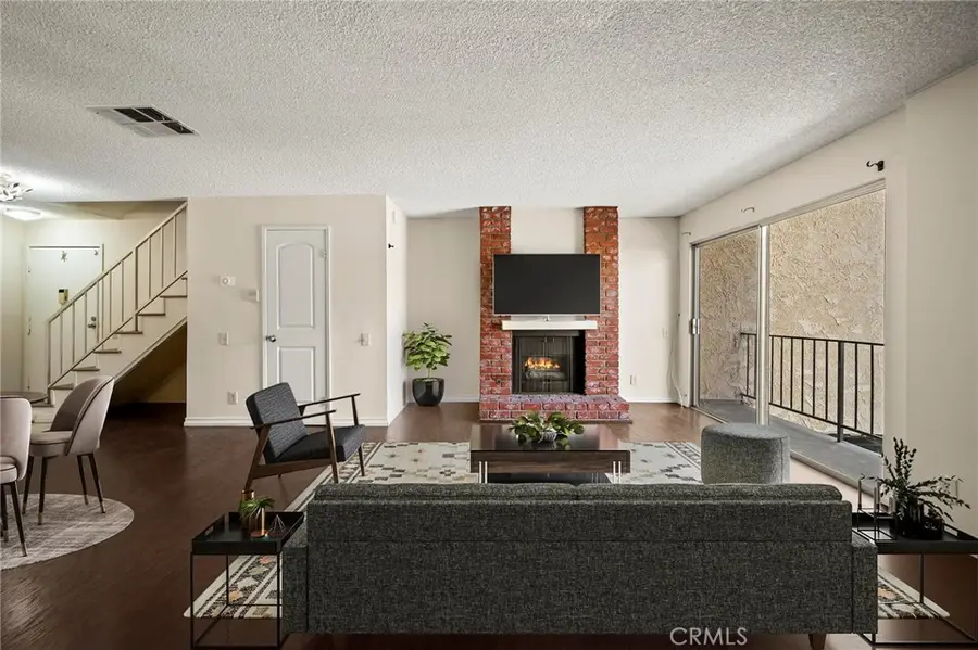 21219 Roscoe Boulevard #211, Canoga Park, CA 91304 - #3