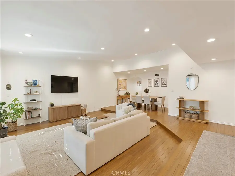 12803 Bloomfield #2, Studio City, CA 91604 - #3