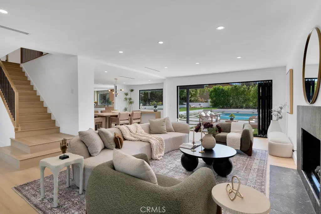 5700 Fairhaven, Woodland Hills, CA 91367 - #1
