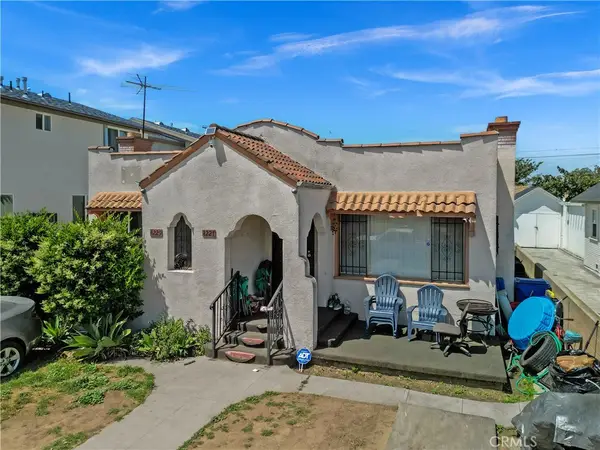 4227 Walton Avenue, Los Angeles, CA 90037