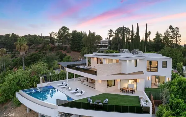 16988 Strawberry Drive, Encino, CA 91436