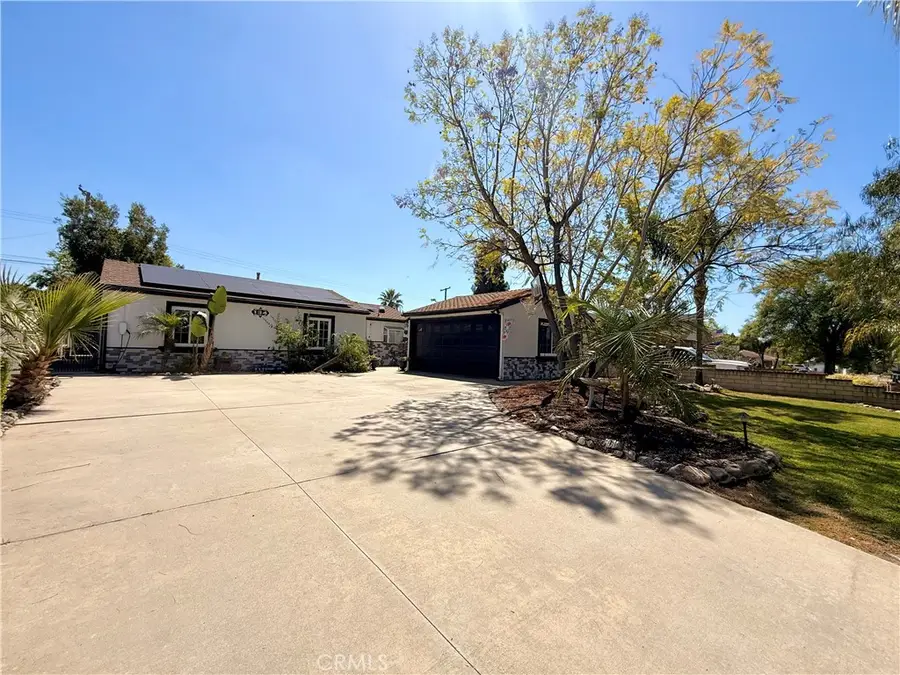 134 S Treanor Avenue, Glendora, CA 91741 - #2