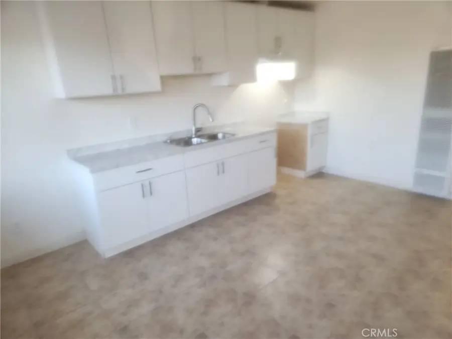 11100 S, New Hampshire, Los Angeles, CA 90044 - #3