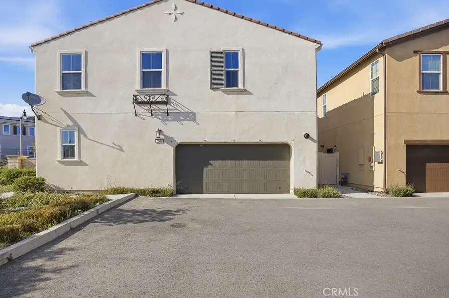 570 Jubilee Place, Santa Paula, CA 93060 - #2