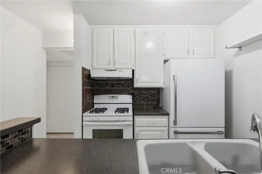 18645 Hatteras Street #289, Tarzana, CA 91356 - #3