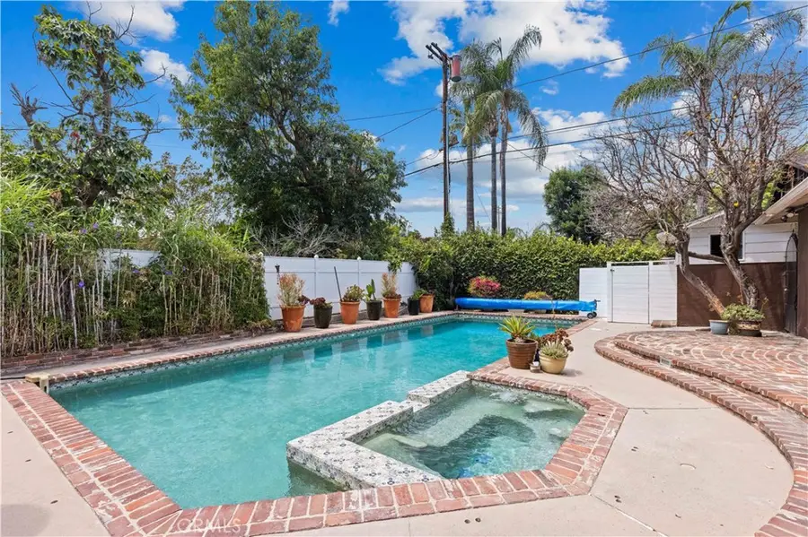 13405 Tiara Street, Valley Glen, CA 91401 - #3