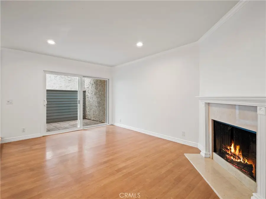 18411 Hatteras Street #138, Tarzana, CA 91356 - #3