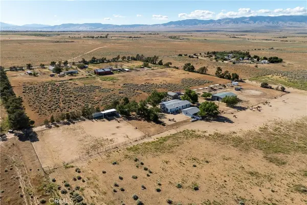 22927 W Avenue D, Lancaster, CA 93536