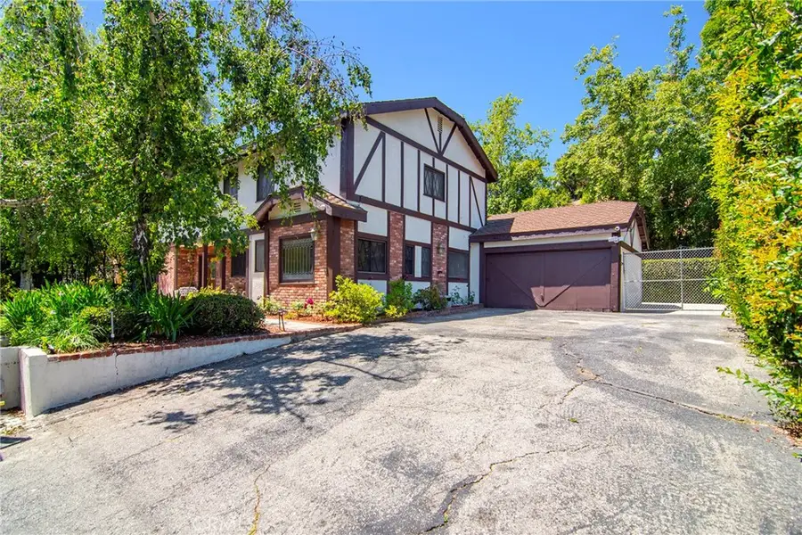 5515 Shirley Avenue, Tarzana, CA 91356 - #2