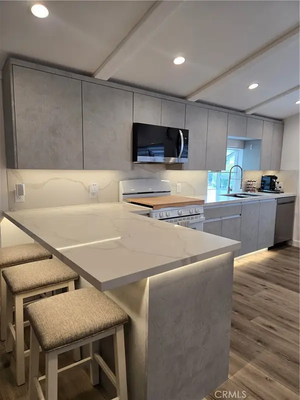 23777 Mulholland Hwy Spc 28, Calabasas, CA 91302