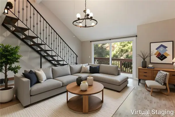 7150 Carlson Circle #66, Canoga Park, CA 91303